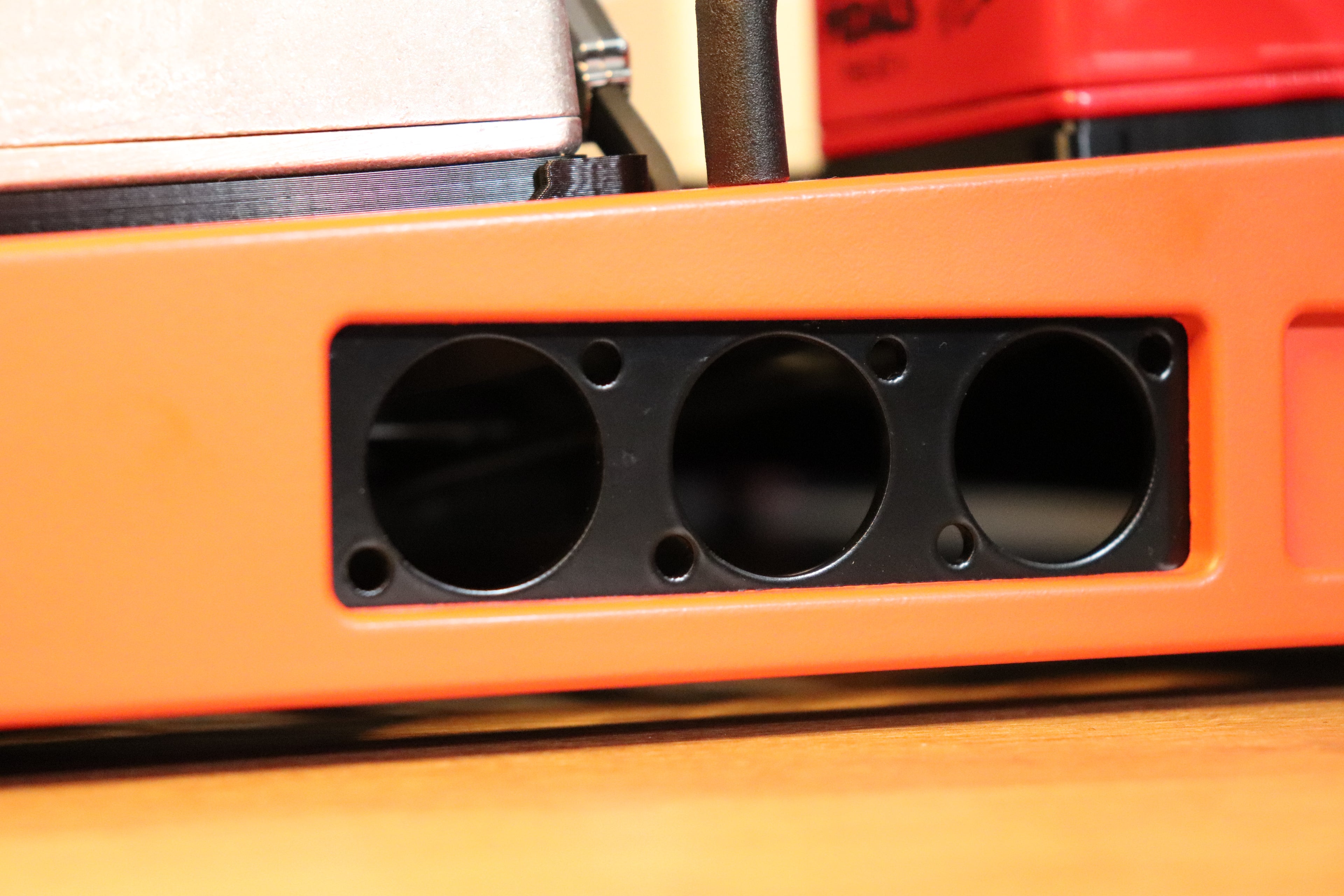 TEMPLE AUDIO THROUGH HOLE PLATE